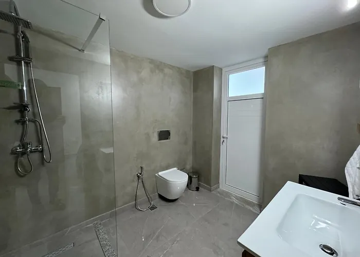 Angelo Agapi 招待所 Vlorë