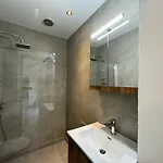 Maison d'hôtes Lady 40 - Valona 3*