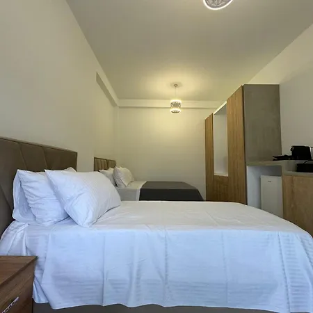 Angelo Agapi Penzion Vlorë