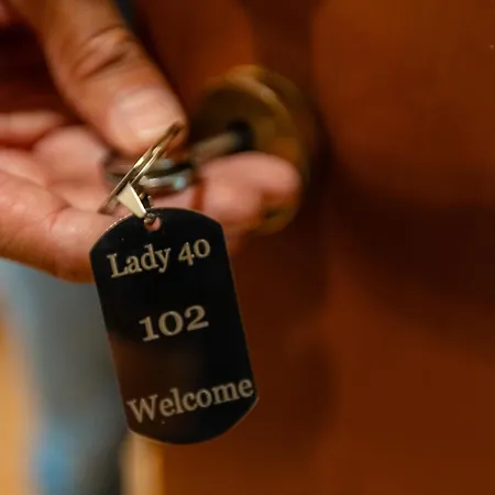 Lady 40 - Valona, By Alba Experience Guest house Vlore