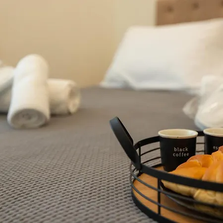Guest house Lady 40 - Valona, By Alba Experience
